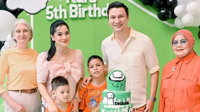 Potret Ulang Tahun Kai Anak Titi Kamal (Instagram/@titi_kamall)