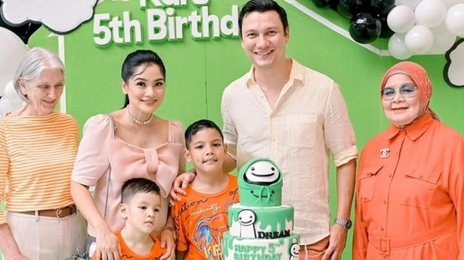 Potret Ulang Tahun Kai Anak Titi Kamal (Instagram/@titi_kamall)