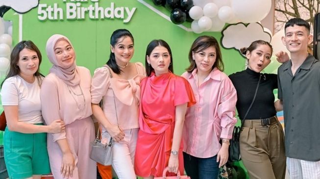 Potret Ulang Tahun Kai Anak Titi Kamal (Instagram/@titi_kamall)