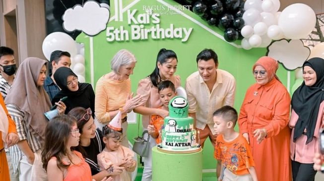 Potret Ulang Tahun Kai Anak Titi Kamal (Instagram/@titi_kamall)