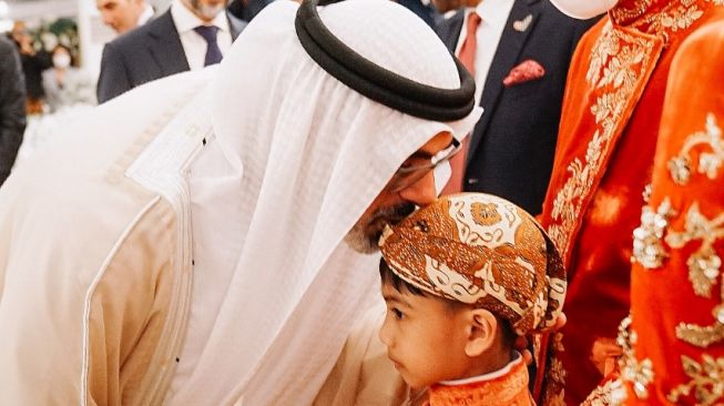 Pangeran Arab Curi Perhatian, Ini Deretan Pejabat yang Hadir di Tasyakuran Kaesang dan Erina