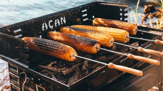 Lengkap! Resep Bumbu Jagung Bakar Pedas untuk Rayakan Malam Tahun Baru 2023