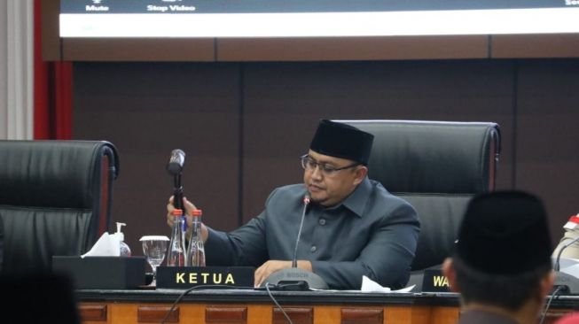 Pengambilan Sumpah Jabatan Pimpinan DPRD Kota Bogor, Zenal Abidin dan Dadang Iskandar Danubrata Isi Kursi Wakil Ketua