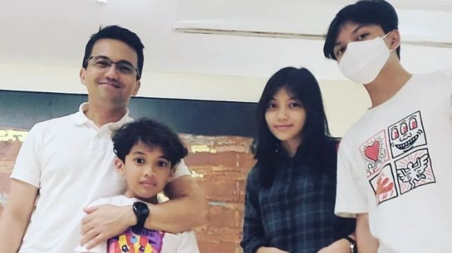 Potret Ezzar anak Sahrul Gunawan (Instagram/@sahrulgunawan)