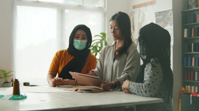 Cara Tamara Gondo Berdayakan Pengungsi Perempuan