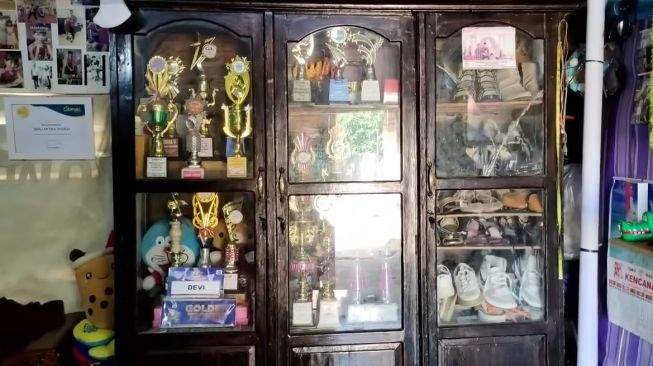 Rumah Sridevi juara D'Academy 5 di Prabumulih (YouTube/UDRI BASMAN)