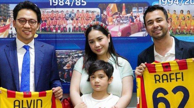 Potret Liburan Keluarga Raffi Ahmad Selama 2022 (Instagram/@raffinagita1717)