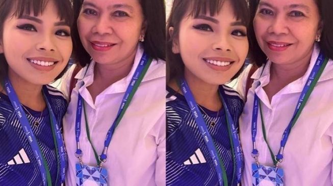  Felicia Hutapea Nonton Piala Dunia 2022 (Instagram/hotmanparisofficial)