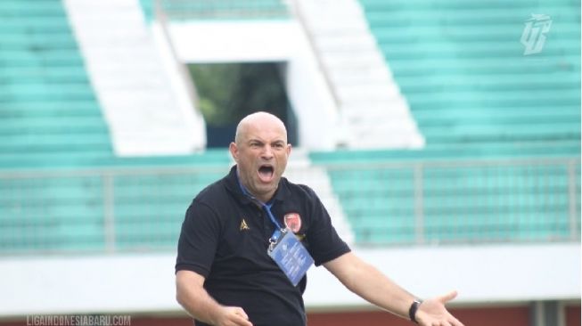 PSM Makassar coach Bernardo Tavares.  (doc. LIB) 