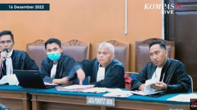 Tegang! Jaksa Vs Pengacara Ribut Di Sidang Obstruction Of Justice Ada Yang Sampai Acungkan Jempol Ke Bawah