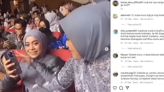 Lesty Kejora datang ke sebuah acara tanpa Rizky Billar. (Instagram/ lambe_danu_official99)