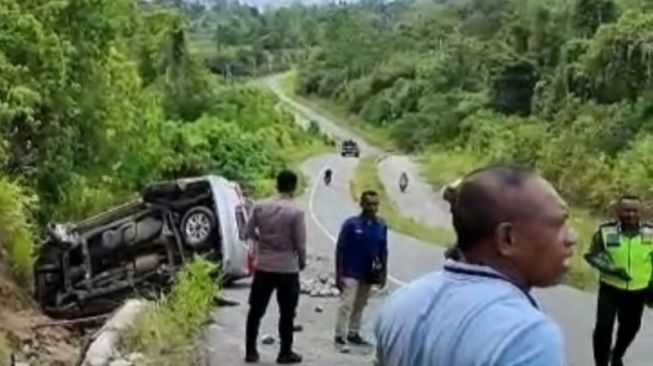 Mobil Kadiskominfo Papua Barat Kecelakaan di Manokwari Selatan saat Ajak 3 Wartawan Liputan