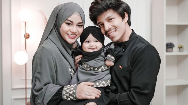 Atta Halilintar, Aurel Hermasyah dan Baby Ameena. [Instagram]