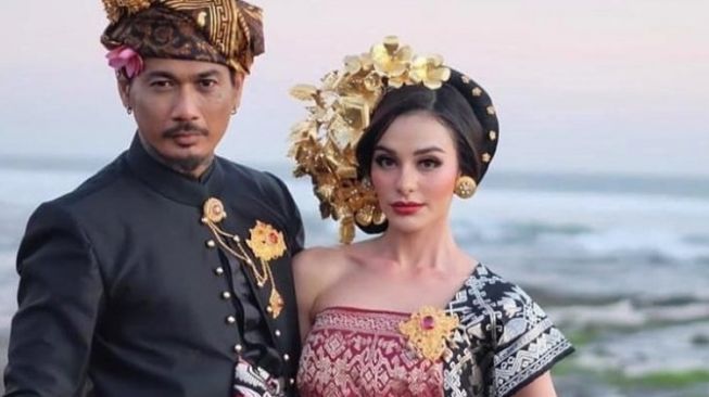 Artis Menikah di Hari Ulang Tahun (Instagram/@ncdpapl)