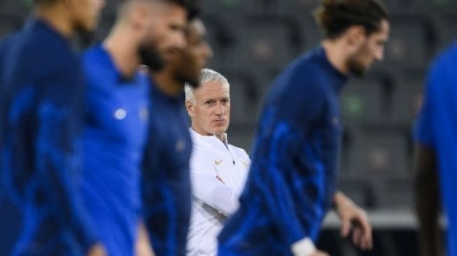 Jelang Lawan Argentina, Deschamps Jengkel dan Awkward Gegara Karim Benzema