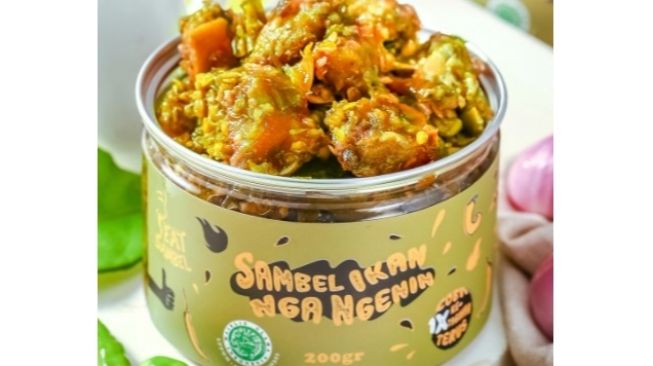 Pedasnya Huhah, Eat Sambel Varian Sambal Ijo Solusi Buat Anak Kos yang Mageran