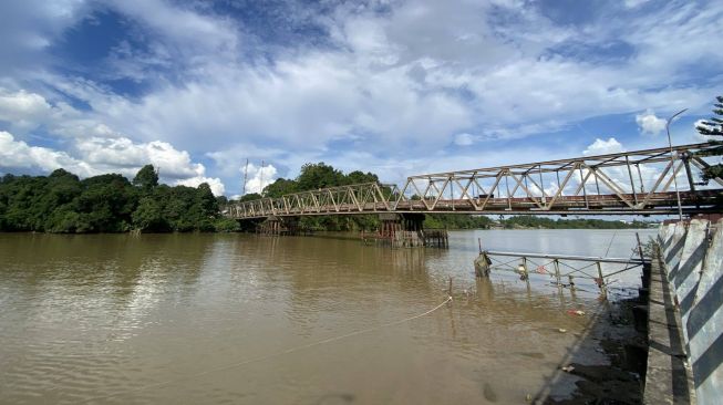 Perbaikan Jembatan Sambaliung Resmi Ditunda, Bupati Berau Sri Juniarsih Minta Maaf ke Masyarakatnya