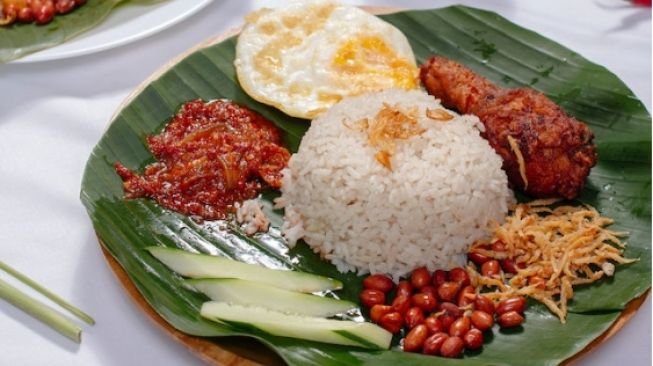 5 Kreasi Mempercantik Sajian Nasi Dan Ayam Yang Wajib Kamu Coba