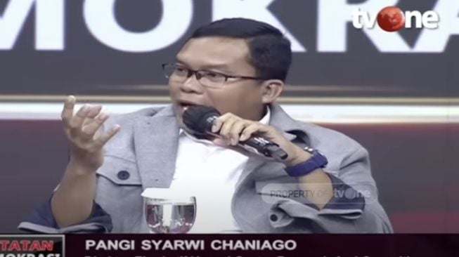 Direktur Eksekutif Voxpol Center Research and Consulting Pangi Syarwi Chaniago (YouTube/ tvOneNews).