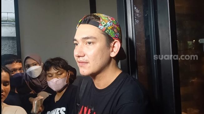 Adipati Dolken. [Suara.com/Rena Pangesti]