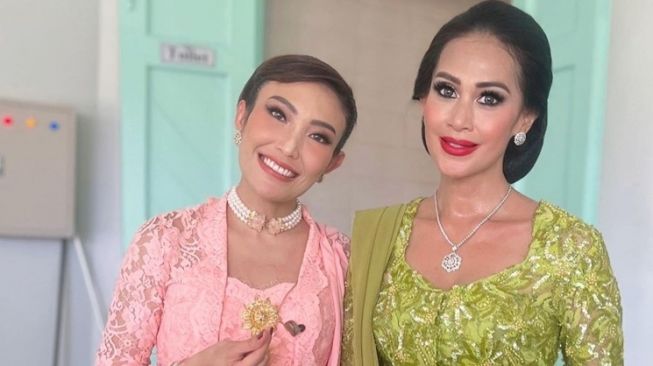 Tamu di Pernikahan Kaesang yang Dijadikan inspirasi Kondangan (Instagram/@dps_diahpermatasari)