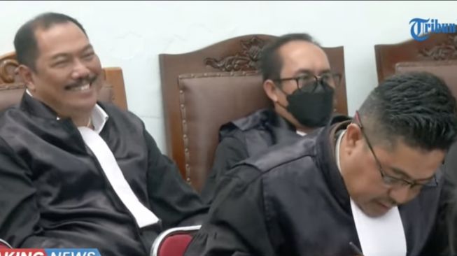 Kuasa Hukum Sambo Terjebak Pertanyaan Sendiri, JPU sampai Senyum-senyum