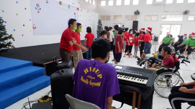 Ini Potret Kebahagiaan Anak Berkebutuhan Khusus Sambut Hari Natal, Intip Yuk