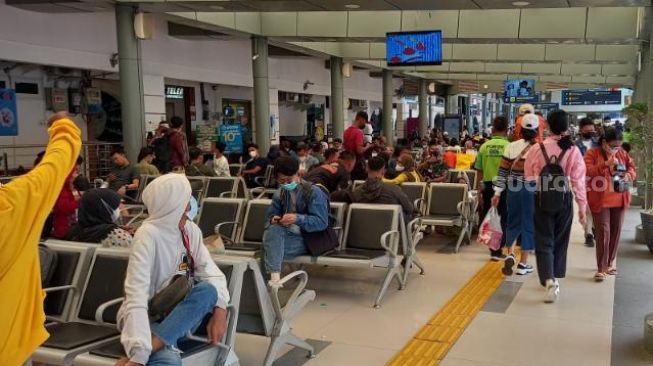 Libur Nataru: 287 Ribu Tiket Kereta Api Sudah Ludes Terjual, Jangan Sampai Kehabisan!