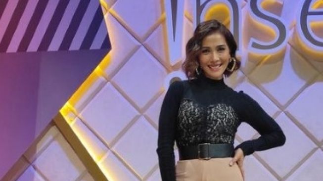 Selalu Terlihat Harmonis di Medsos, Gugatan Cerai Nadia Mulya ke Suami Bikin Syok