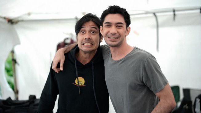 Chicco Jerikho dan Reza Rahadian Foto Bareng, Netizen: Circle Perselingkuhan