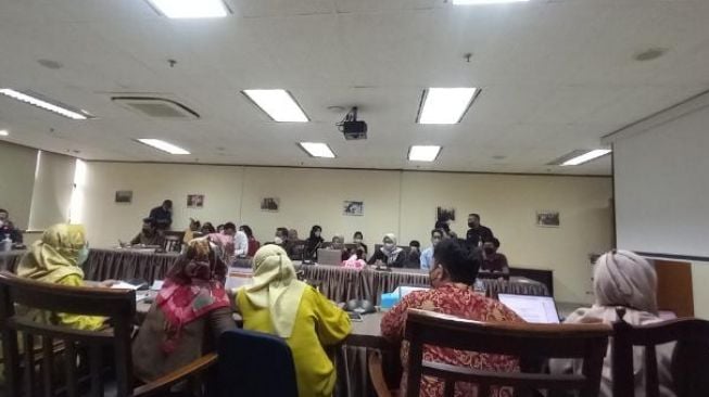 Desak Pemerintah Terbitkan KLB, Keluarga Korban: Gagal Ginjal Akut, Waktunya Juga Akut