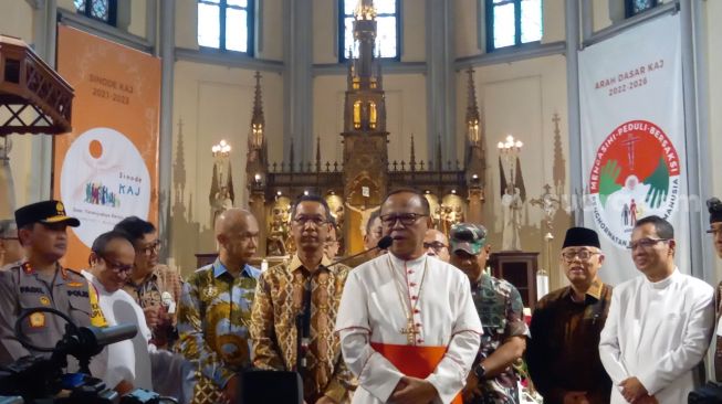 Jelang Malam Natal 2022, Pj Gubernur DKI Jakarta Kunjungi Banyak Gereja