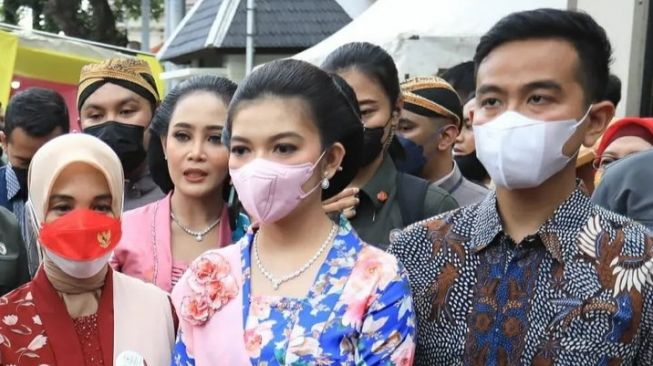 Respons Gibran Rakabuming Raka saat Istrinya Dilecehkan Jadi Sorotan, Bisa Dicontoh Pasangan Lain