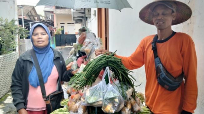 Pantang Menyerah, Ini Kisah Sukses Keluarga Tukang Sayur Punya Banyak Aset