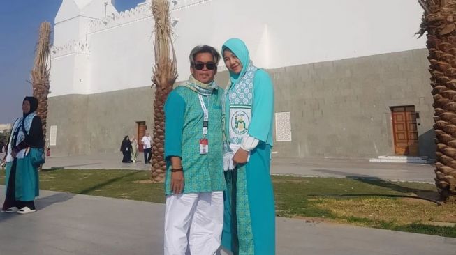 Momen Bopak Castello dan Istri Umrah (Instagram/@bopakcastello_new)