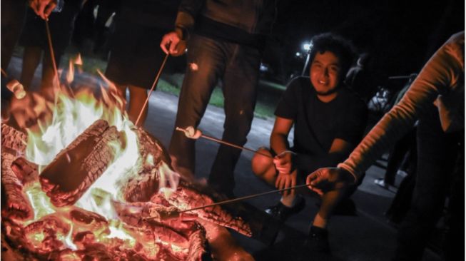 4 Ide Seru untuk Rayakan Acara Bakar-Bakar Bersama Keluarga