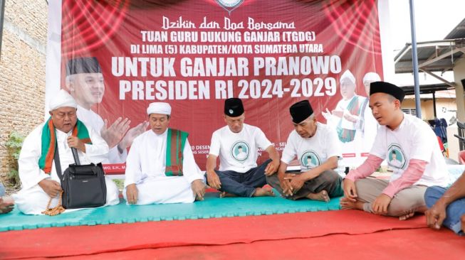 Pendukung Ganjar Gelar Zikir dan Doa Bersama: Mudah-mudahan Pemilu 2024 Tidak Saling Bentrok