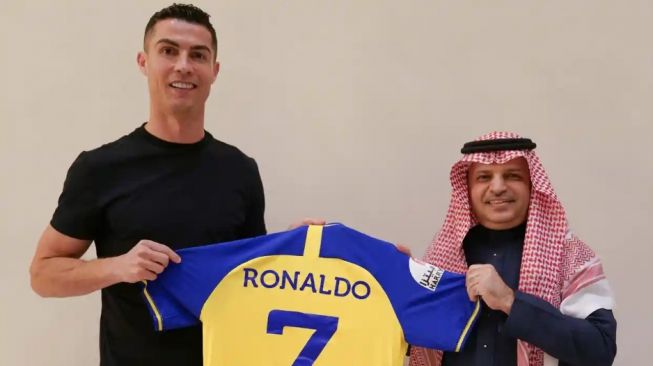 Resmi Pindah ke Al-Nassr, Cristiano Ronaldo Akhiri Era Keemasannya?