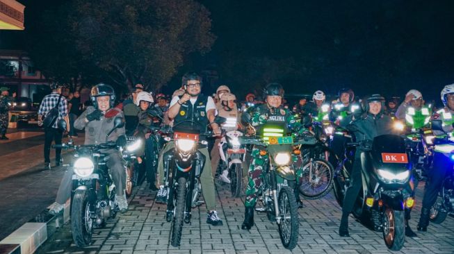 Bobby Nasution Patroli Keliling Medan untuk Pastikan Pelaksanaan Kebaktian dan Malam Tahun Baru Aman