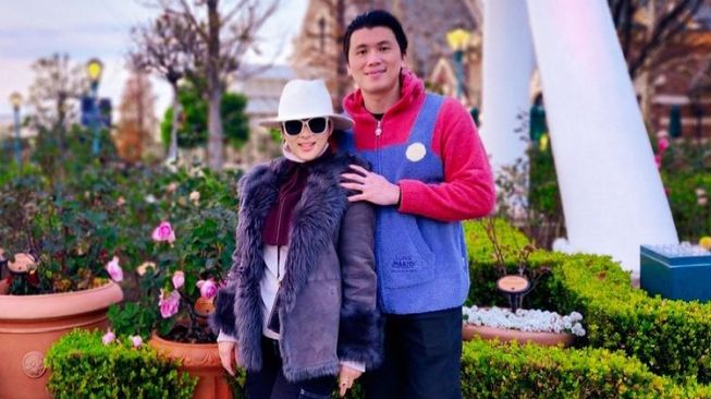 Reaksi Reino Barack saat Tahu Sifat Asli Syahrini