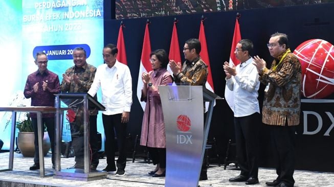 Presiden Joko Widodo atau Jokowi resmi membuka perdagangan Bursa Efek Indonesia (BEI) Tahun 2023. [Foto: Kris - Biro Pers Sekretariat Presiden]