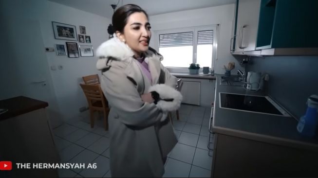 Rumah Sarah Menzel di Swiss (YouTube/The Hermansyah A6)