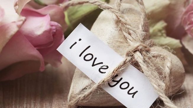 Tidak Melulu 'I Love You,' Berikut 5 Cara untuk Menunjukkan Rasa Cinta