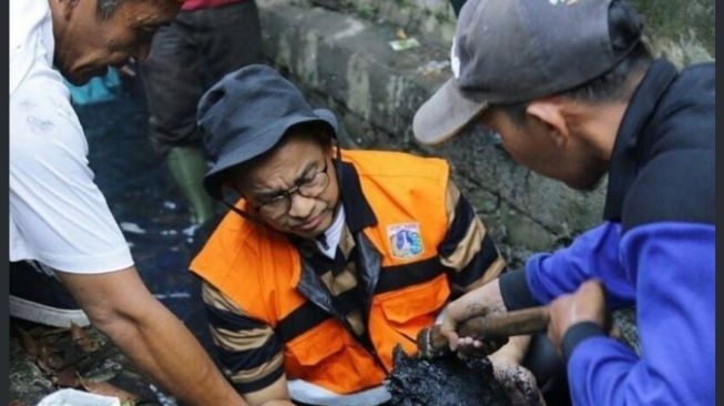 Disindir Gibran Masuk Gorong-gorong, Mata Anies Baswedan Kedutan: Lagi Dirasani