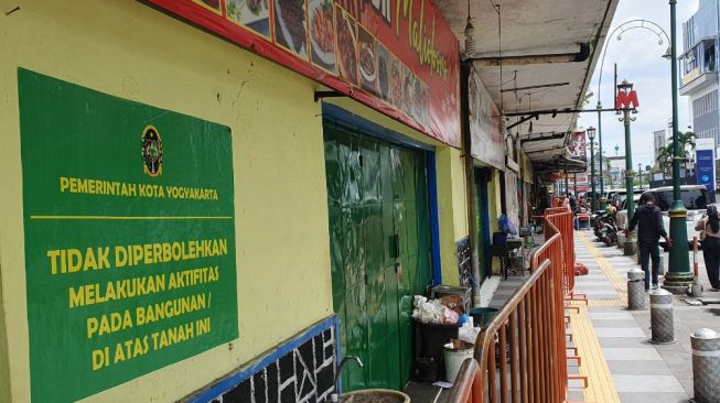 Jika Tak Kunjung Diberikan Solusi, Para Pedagang Jalan Perwakilan Bakal Nekat Buka Kiosnya Lagi