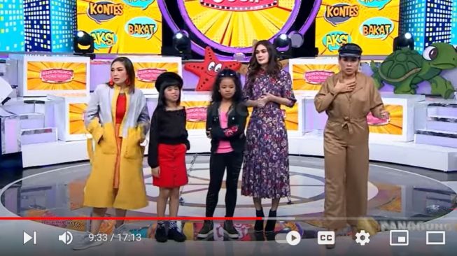 Ayu Dewi, Luna Maya, Melaney (Youtube/STARPRO Indonesia)