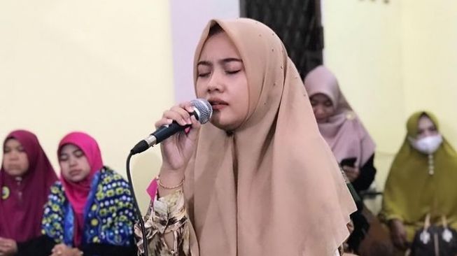 Nadia Hawasyi, Qoriah yang Disawer Saat Ngaji Ngaku Marah dan Tidak Dihargai Panitia Maulid Nabi