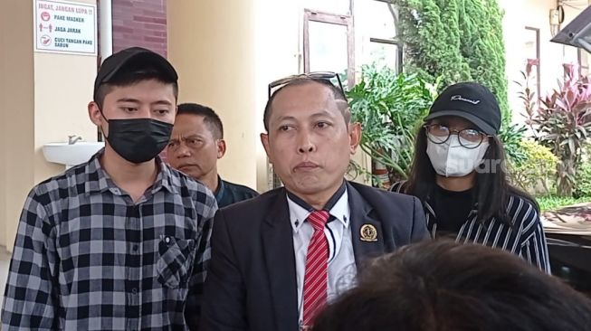 Laporkan Densu dan Norma Risma ke Polisi, Kuasa Hukum Rozy Malah Ragu Ditanya Soal Pasal