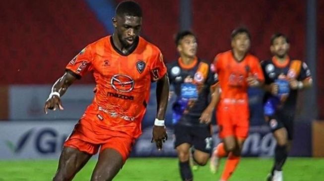 Profil Kwabena Appiah, Striker Baru Madura United asal Australia yang Diboyong dari Liga Thailand