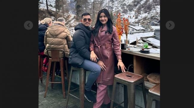 Kaesang Pangarep dan Erina Gudono liburan di Swiss. [Instagram/@fraulila]